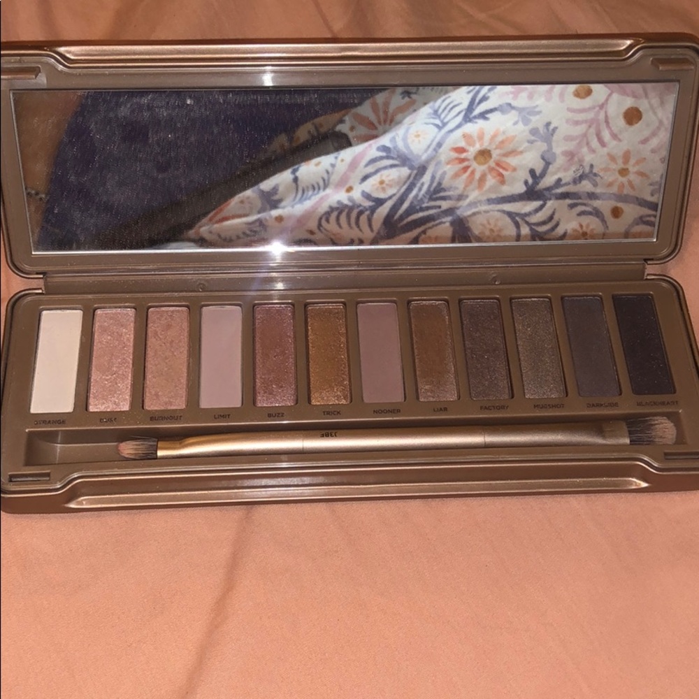 Urban decay naked 3